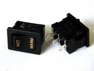 【DIY天地】香港DEFOND 7.5A250V AC 方型翹板小開關-淘寶網